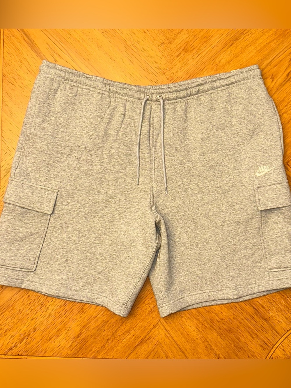 Nike Sportswear Club Fleece Cargo Shorts Men 2XL Gray Pockets FN3525-063 New